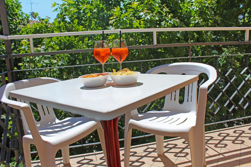 מיסאנו אדריאטיקו Hotel Silvia מראה חיצוני תמונה