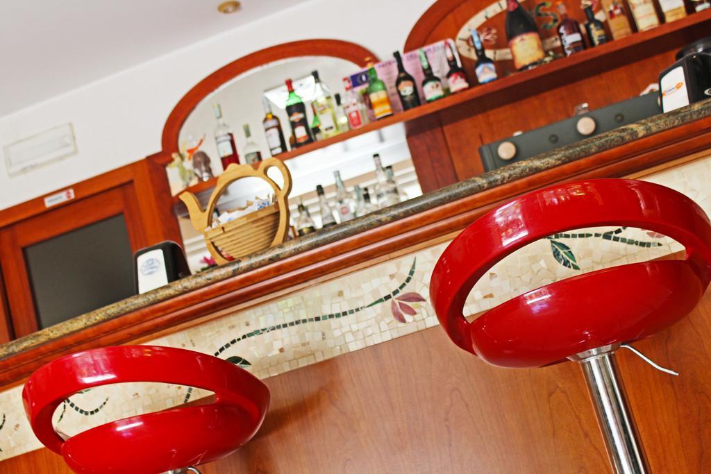 מיסאנו אדריאטיקו Hotel Silvia מראה חיצוני תמונה