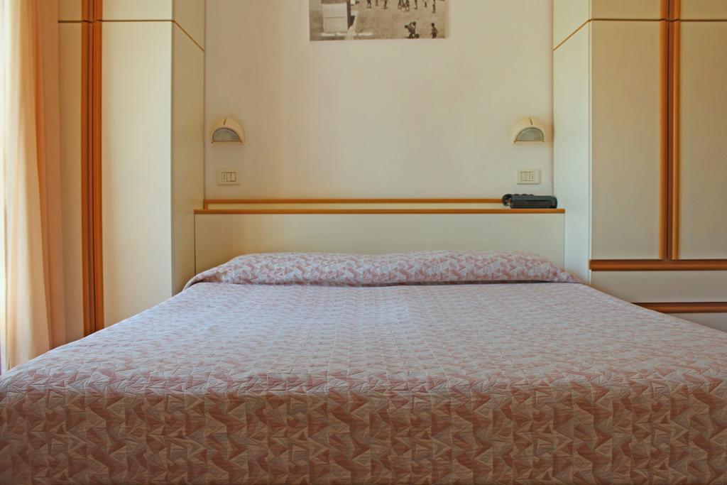מיסאנו אדריאטיקו Hotel Silvia מראה חיצוני תמונה