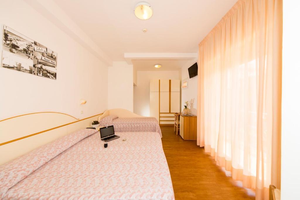 מיסאנו אדריאטיקו Hotel Silvia חדר תמונה